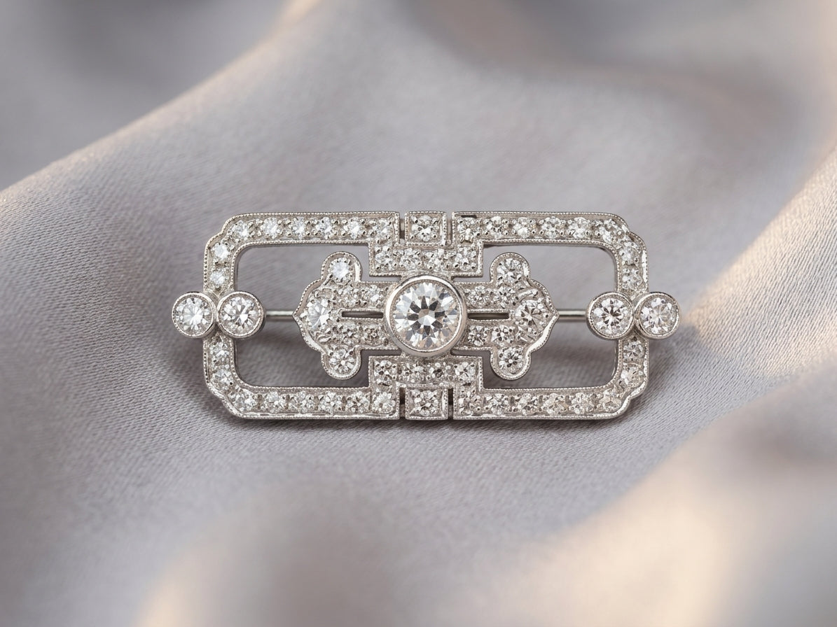 Brooch (BR03)