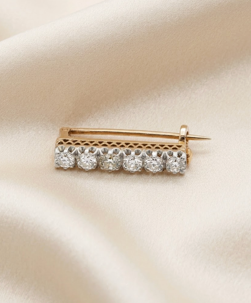 Brooch (BR07)
