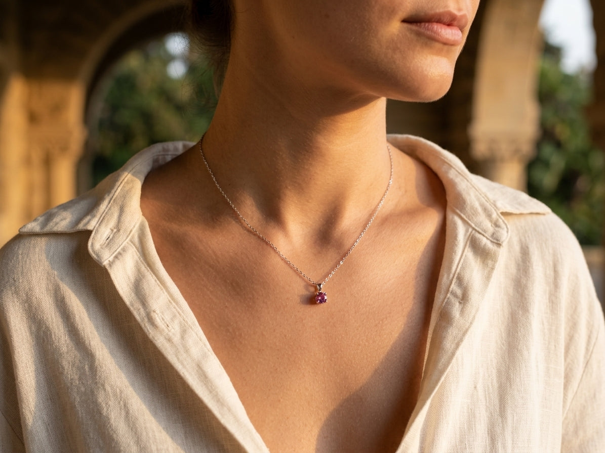 Pendant (P16)