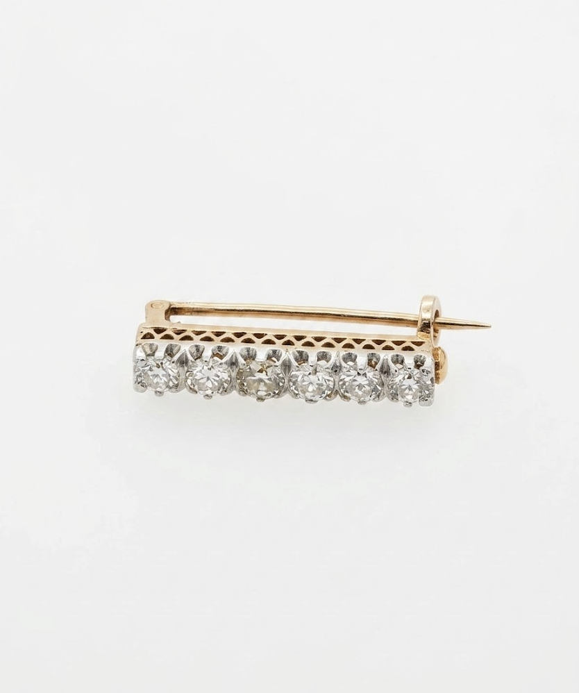 Brooch (BR07)