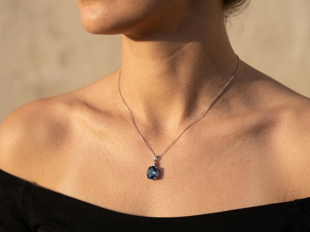Pendant (P06)