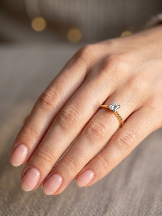 Diamond Ring (RD90)