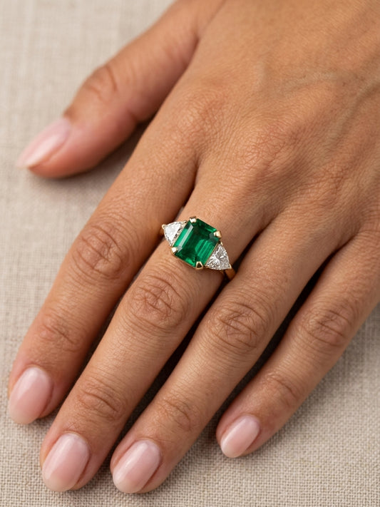 Emerald Ring (RE02)